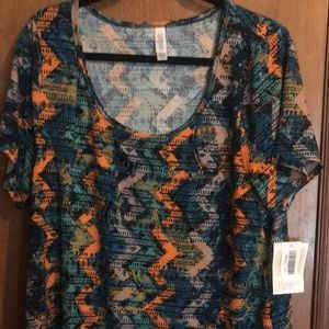 LuLaRoe classic tee